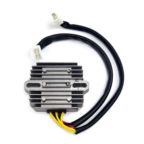 REGOLATORE DI TENSIONE DZE TRIUMPH 595/600/955 DAYTONA