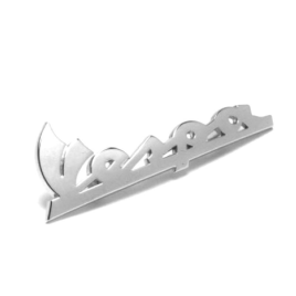 TARGHETTA SCRITTA CROMATA SCUDO ANTERIORE VESPA PX 125 150 200 1998>
